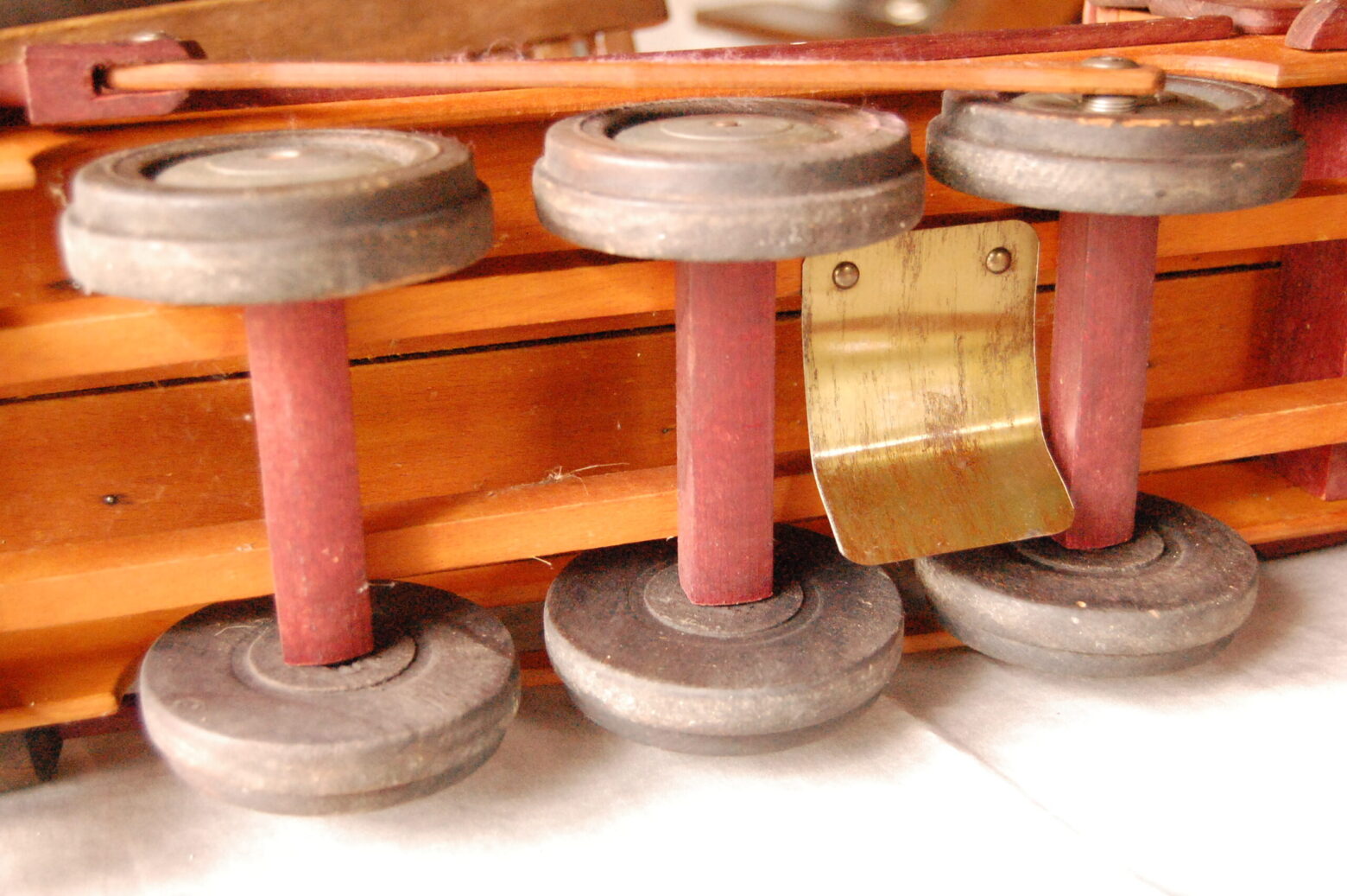 JEUX ANCIEN EN bois : Locomotive Train avec Anneaux à emboîter et à monter EUR 12,00 - PicClick FR