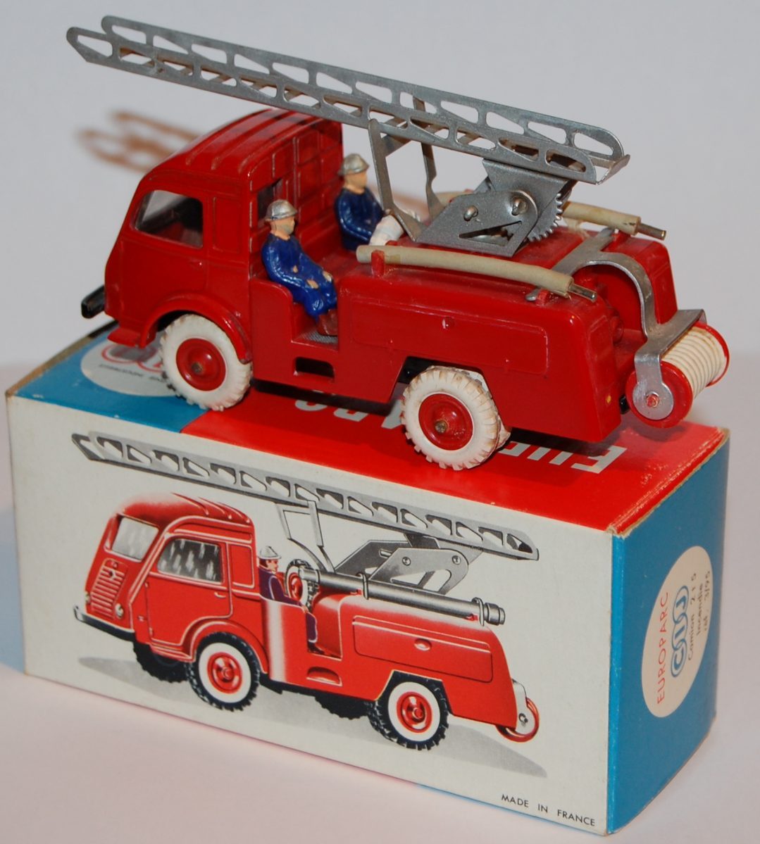 Jouet Ancien Renault Juvaquatre En Tôle - Fonctionne - Longueur 12.5cm - Année 1939